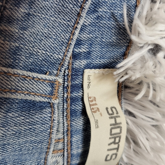 Vintage Levi's 515 Denim Shorts - Picture 6 of 6